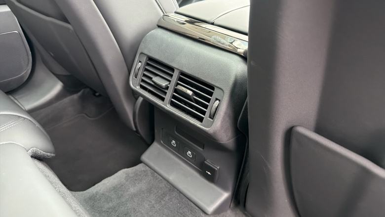 Land Rover Range Rover Velar 3.0 D300 MHEV Dynamic HSE 5dr Auto Diesel Estate